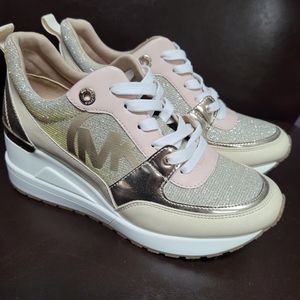 Michael Kors women's athletic shoes 5.5